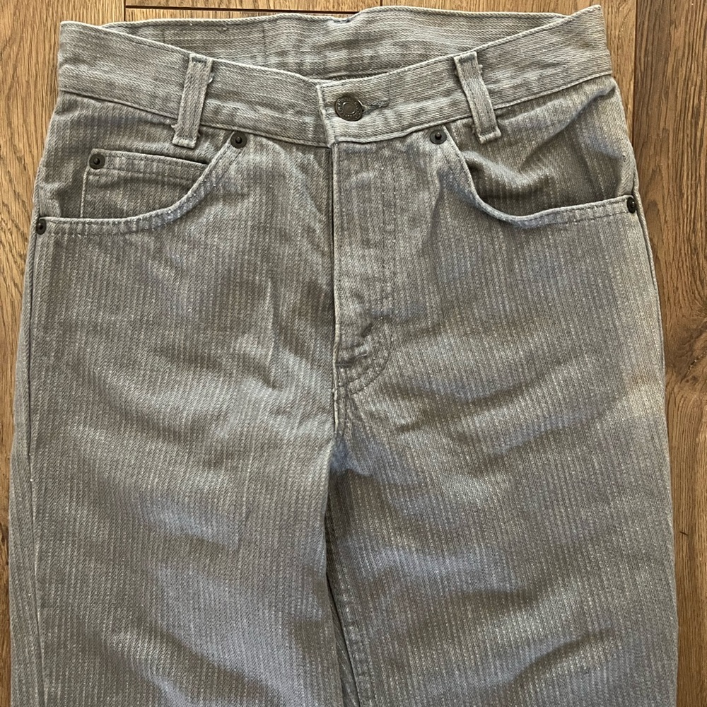 Levi’s student jean. 26x32